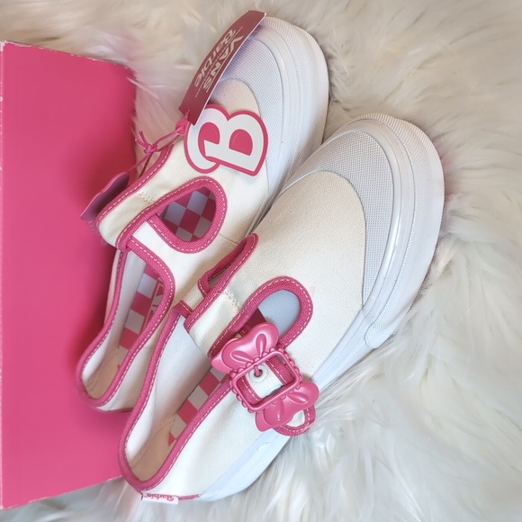 Vans x Barbie - Style 93 Dx Mary Jane Sneakers - Picture 2 of 9